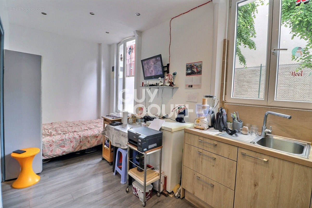 Appartement à AUBERVILLIERS