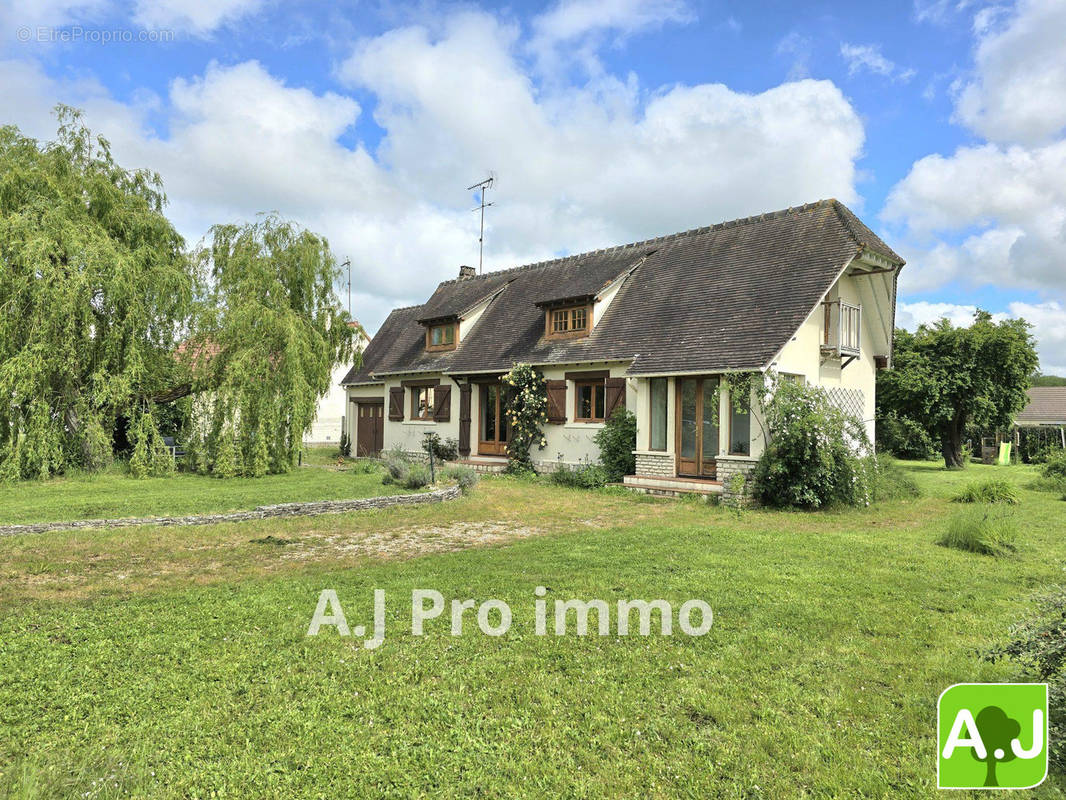 Maison à GARENNES-SUR-EURE