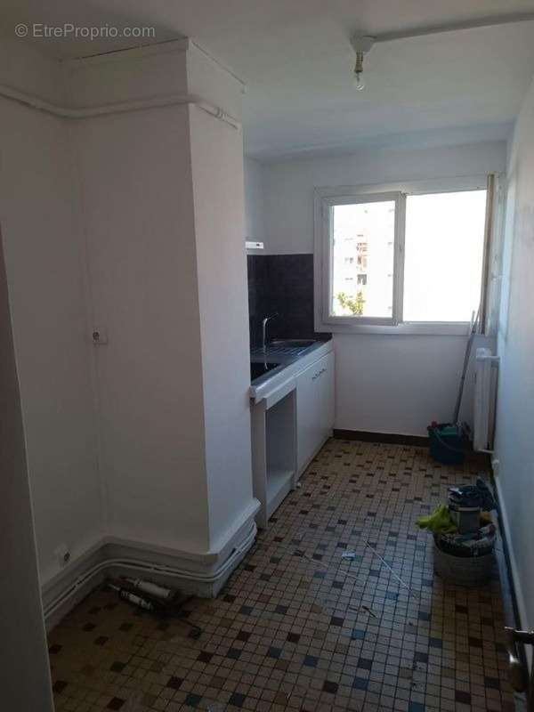 Photo 3 - Appartement à MARSEILLE-13E