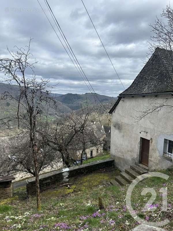 Maison à MONTSALVY