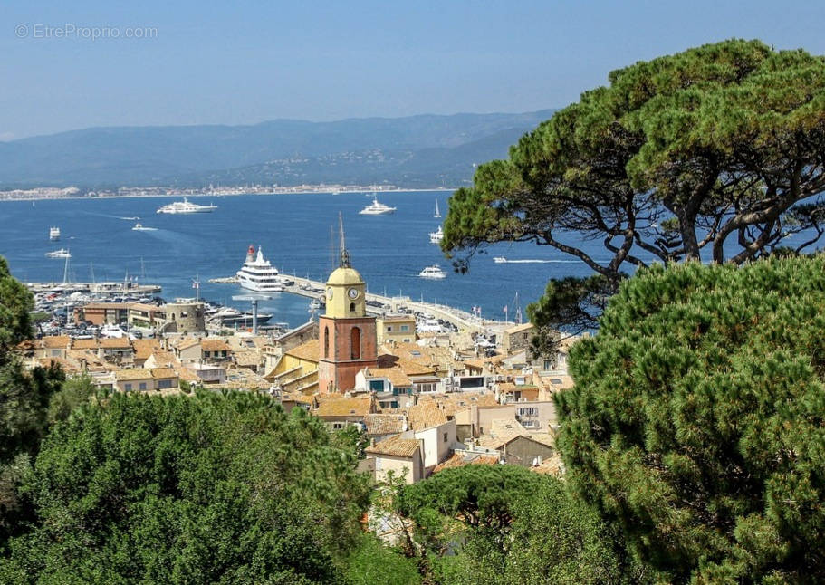 Appartement à SAINT-TROPEZ