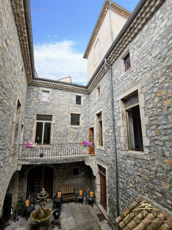 Appartement à MONTELIMAR