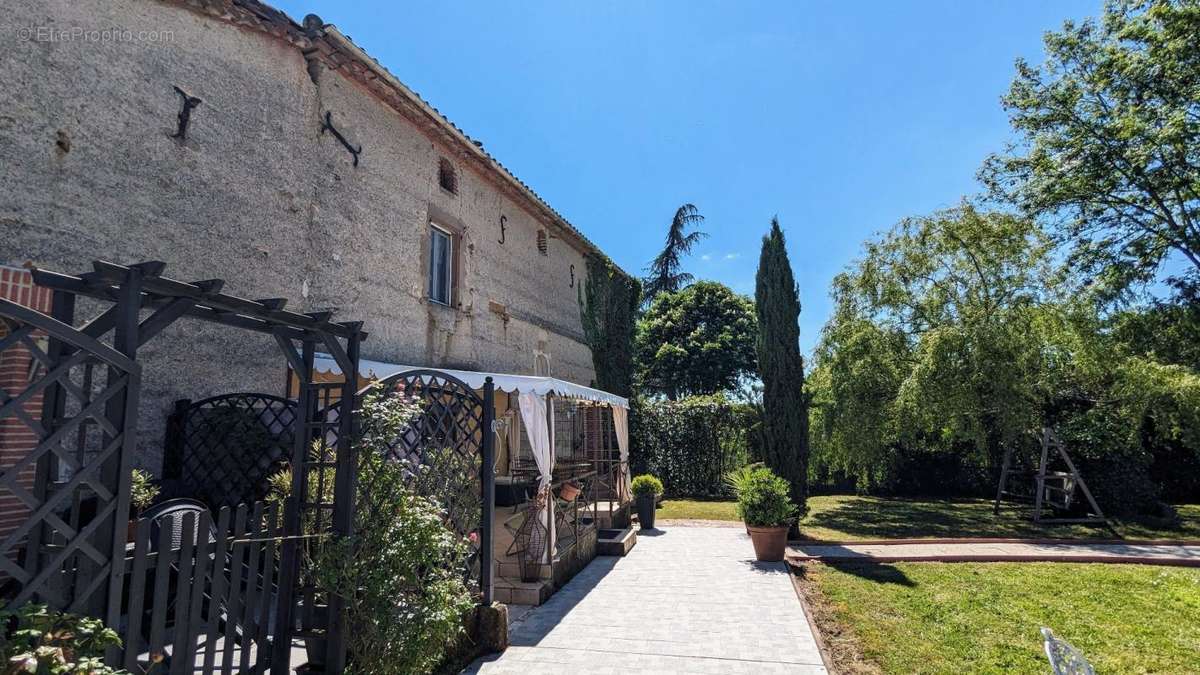 Maison à VALDERIES