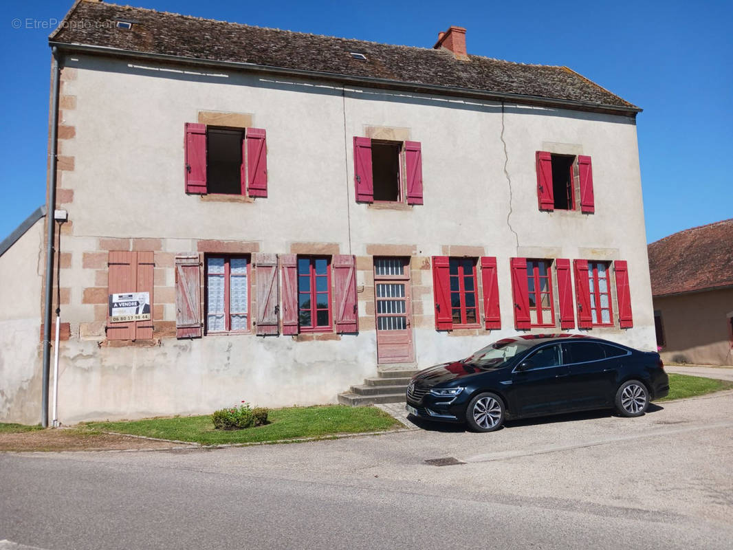 Maison à SAINT-POURCAIN-SUR-SIOULE