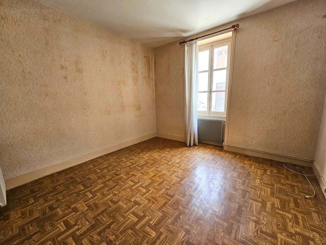 Appartement à LE COTEAU