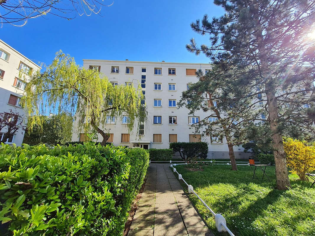 Appartement à CHAMPIGNY-SUR-MARNE