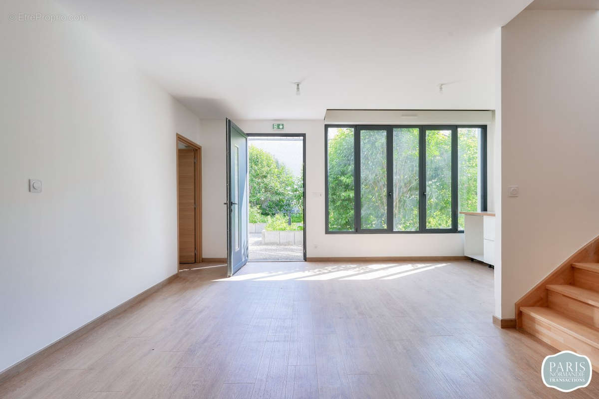 Appartement à ASNIERES-SUR-SEINE