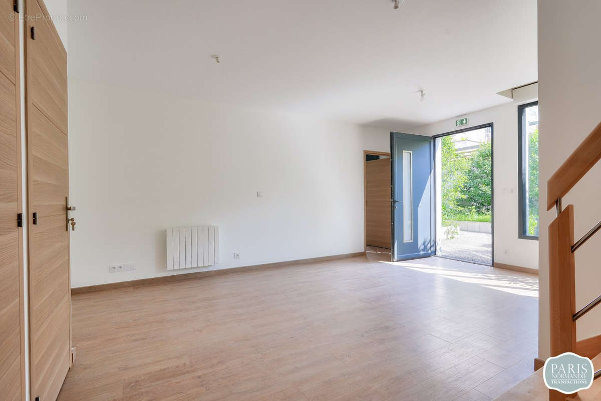 Appartement à ASNIERES-SUR-SEINE