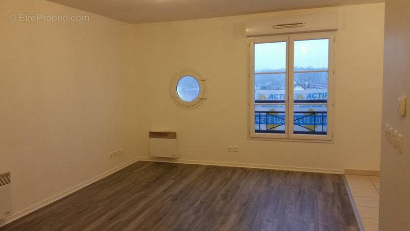 Appartement à DAMMARIE-LES-LYS