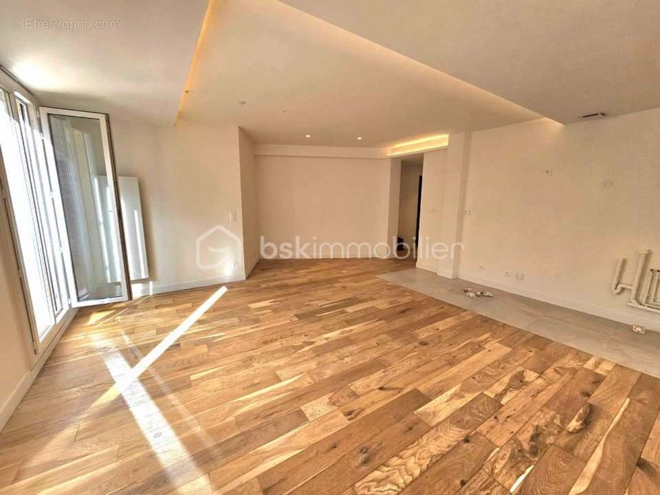 Appartement à RUEIL-MALMAISON