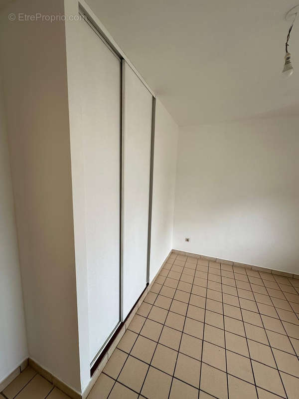 Appartement à KOUROU