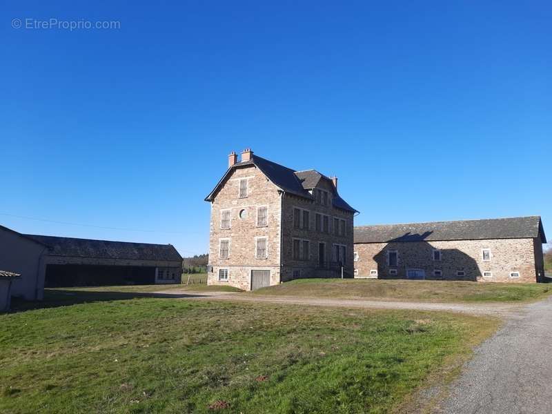 Maison à QUINS