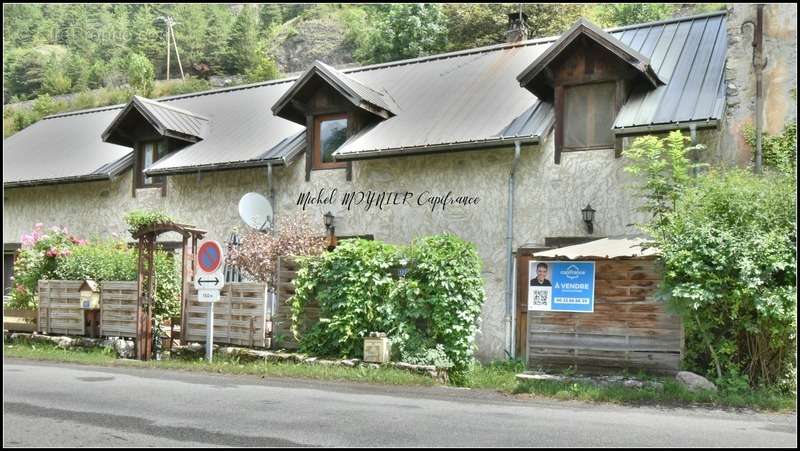 Appartement à EYGLIERS