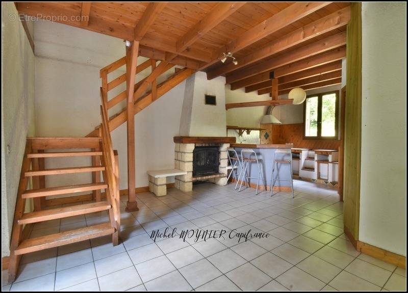 Appartement à EYGLIERS