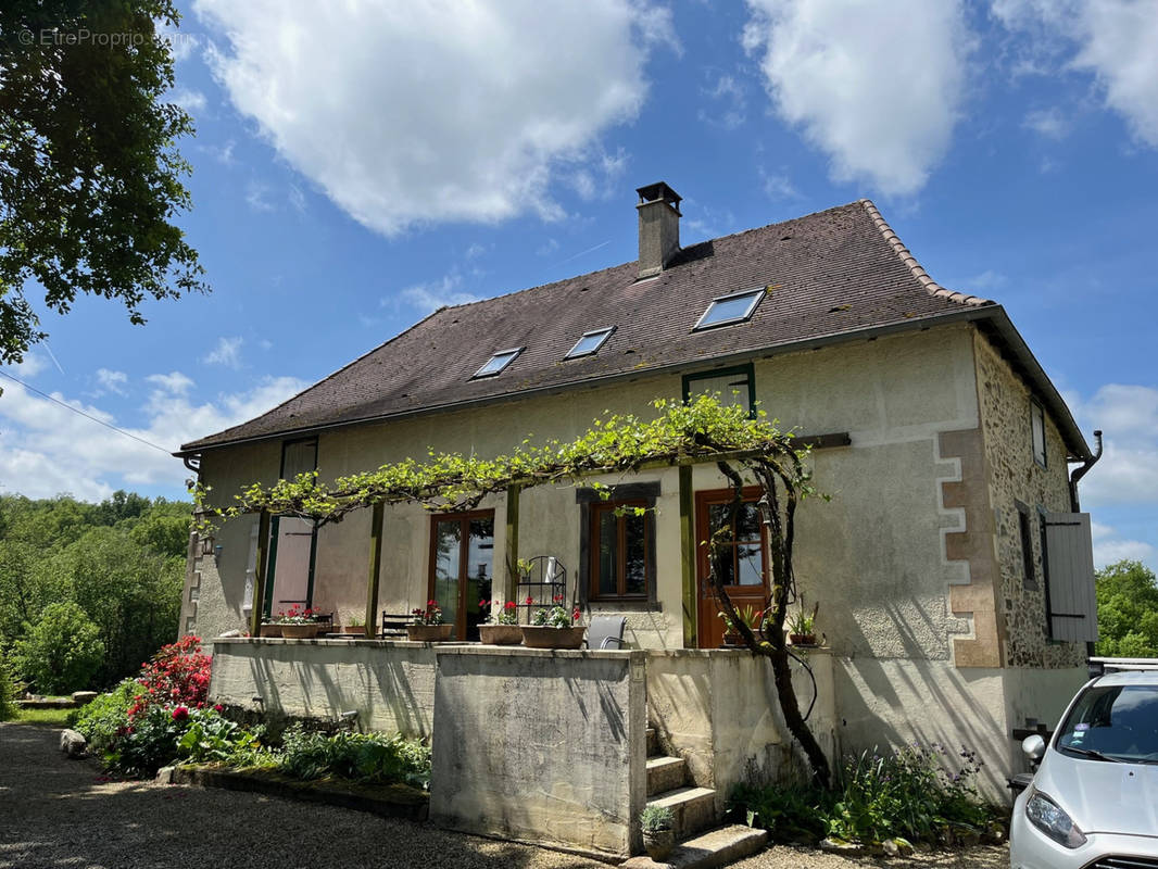 Maison à SAINT-MESMIN