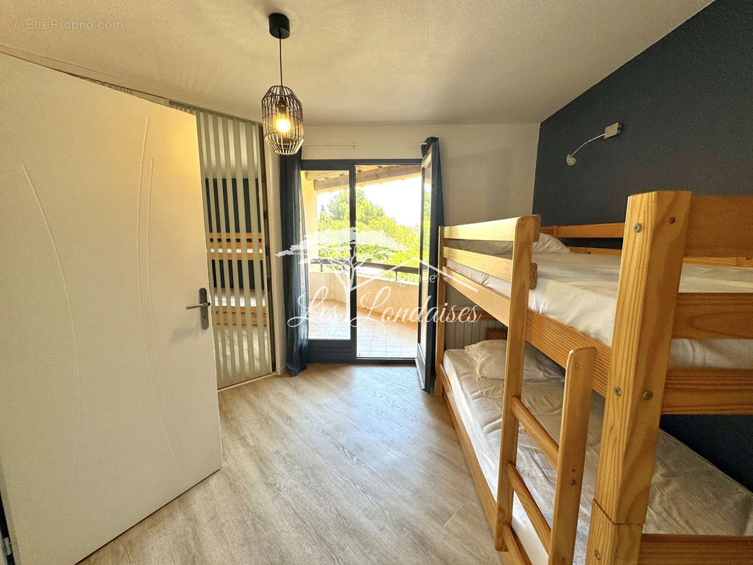 Appartement à LA LONDE-LES-MAURES