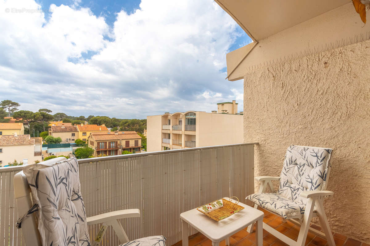 Appartement à SIX-FOURS-LES-PLAGES