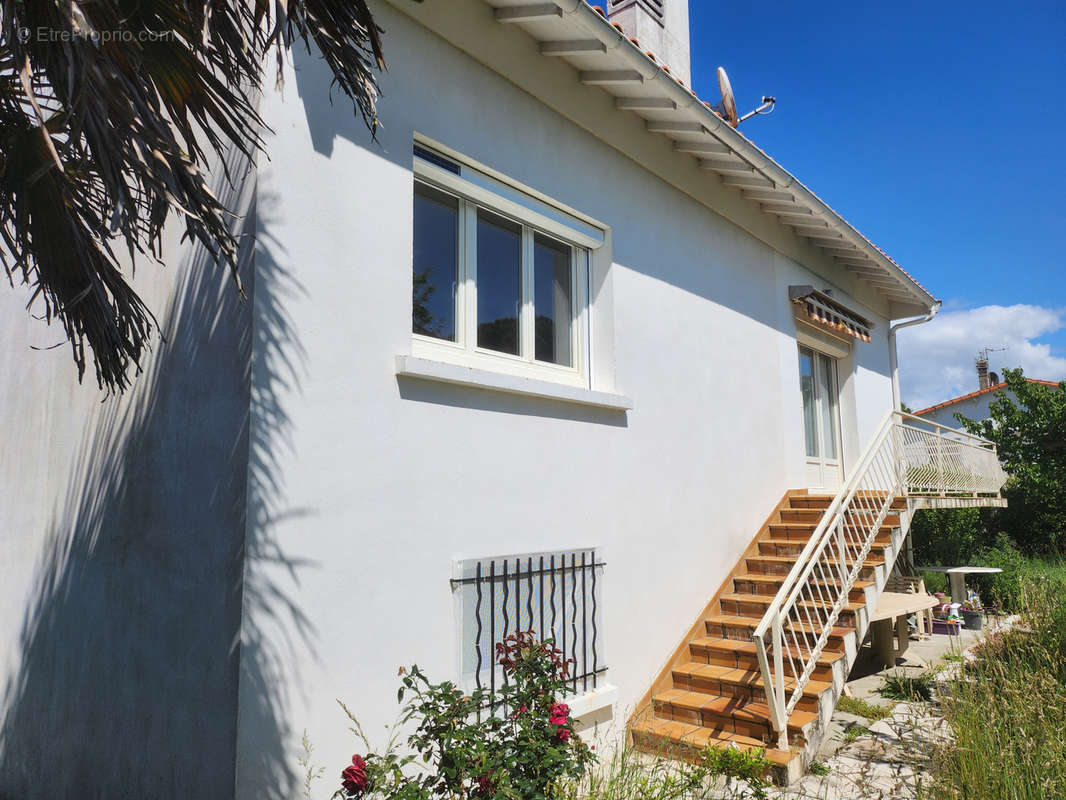 Maison à MESCHERS-SUR-GIRONDE