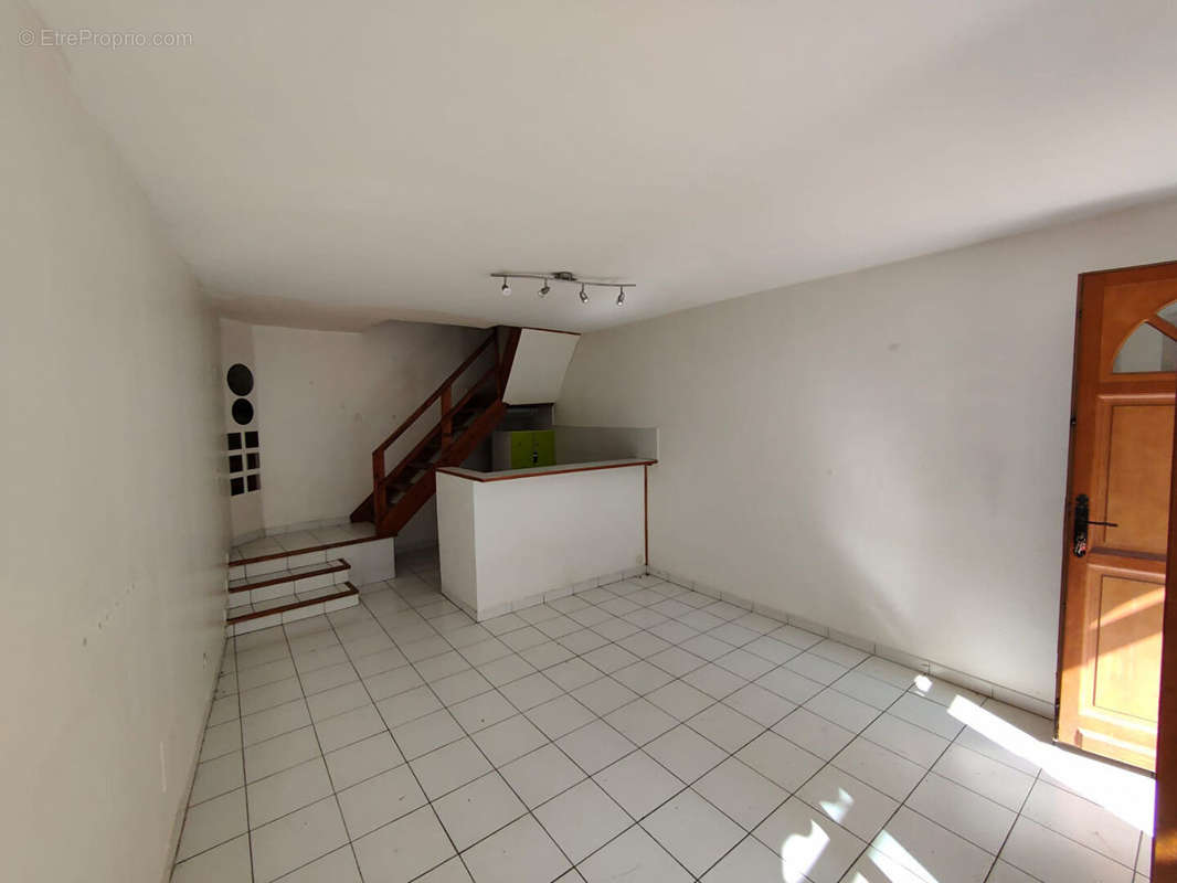 Appartement à BESSAN