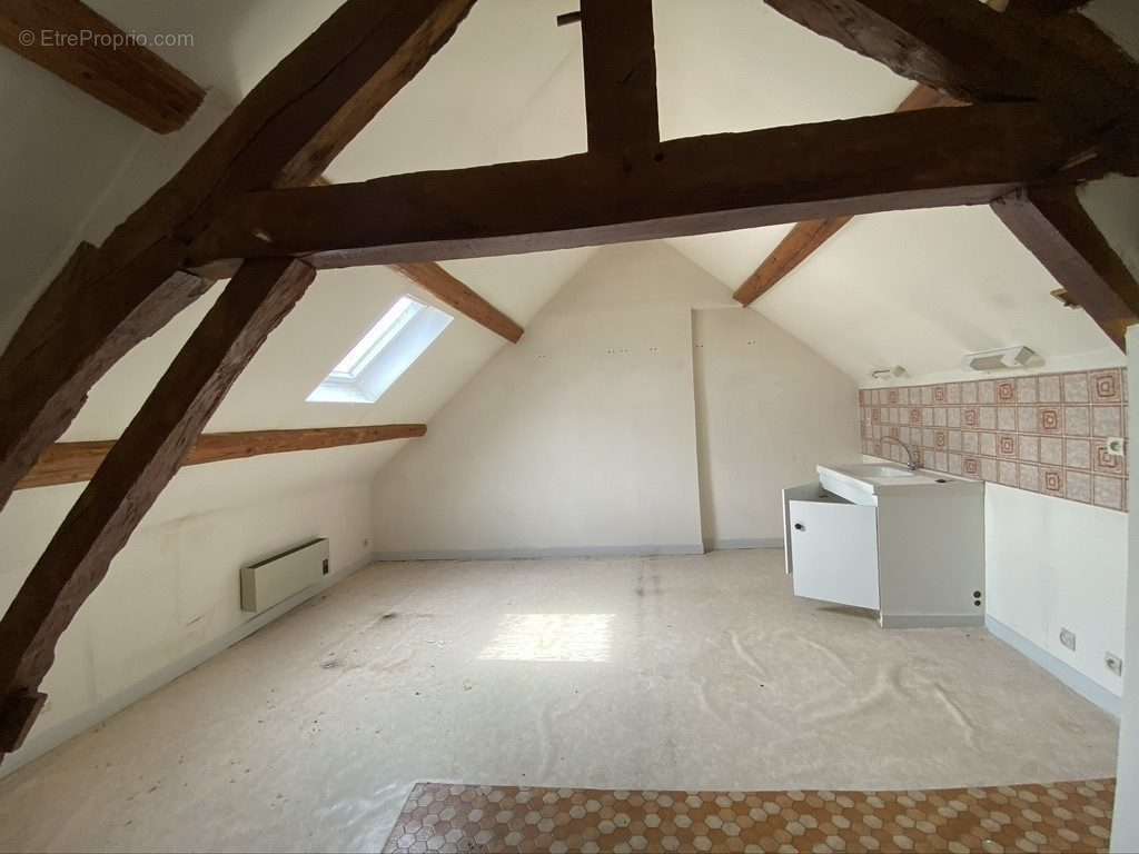 Appartement à LE MELE-SUR-SARTHE