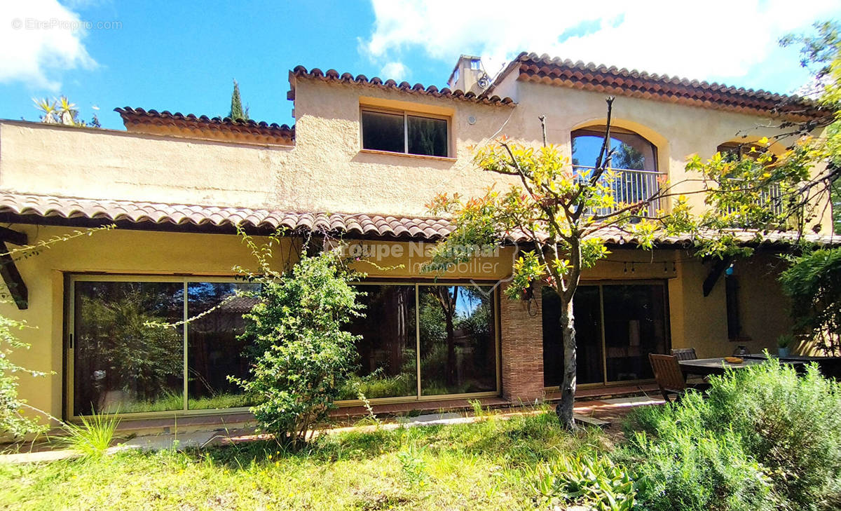 Maison à MOUGINS