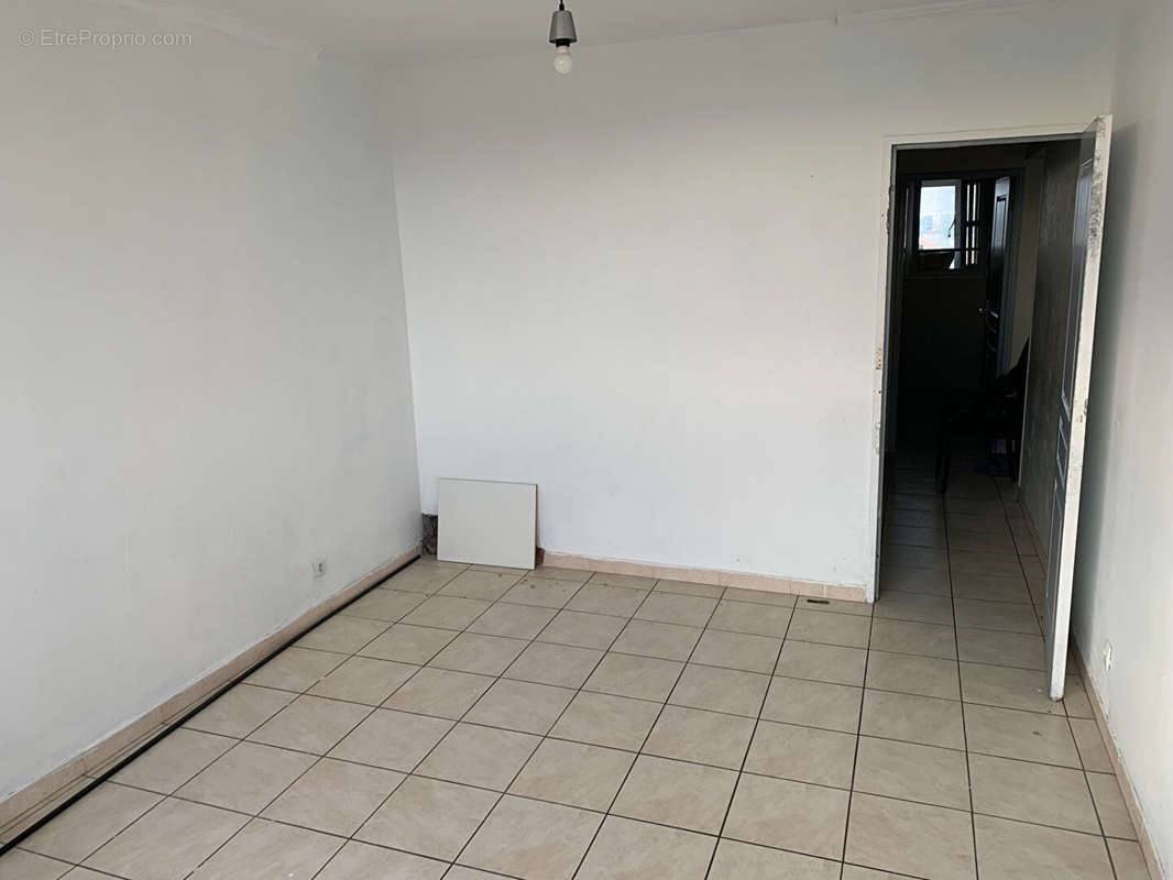 Appartement à MARSEILLE-11E