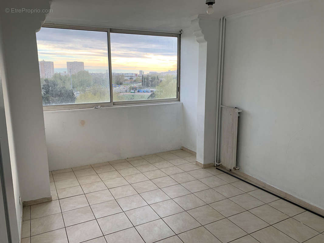 Appartement à MARSEILLE-11E