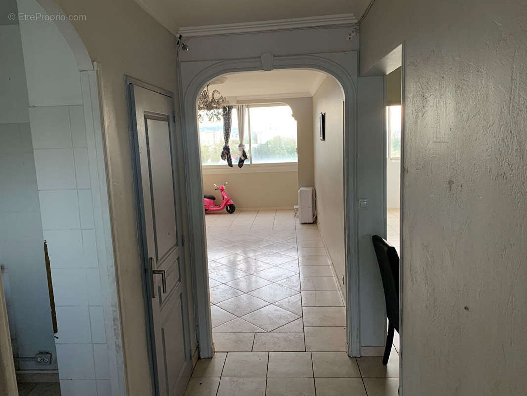 Appartement à MARSEILLE-11E