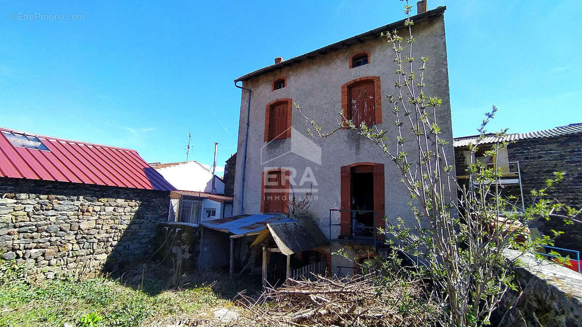 Maison à LOUDES