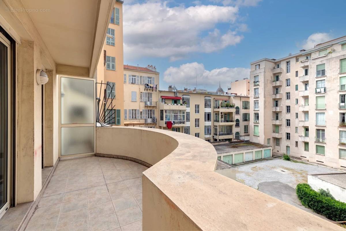 Appartement à NICE