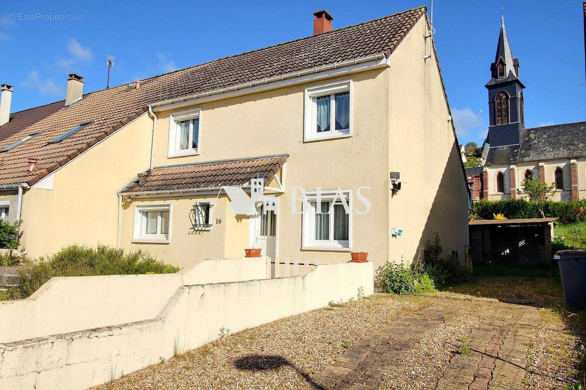 Maison à TOURVILLE-LA-RIVIERE