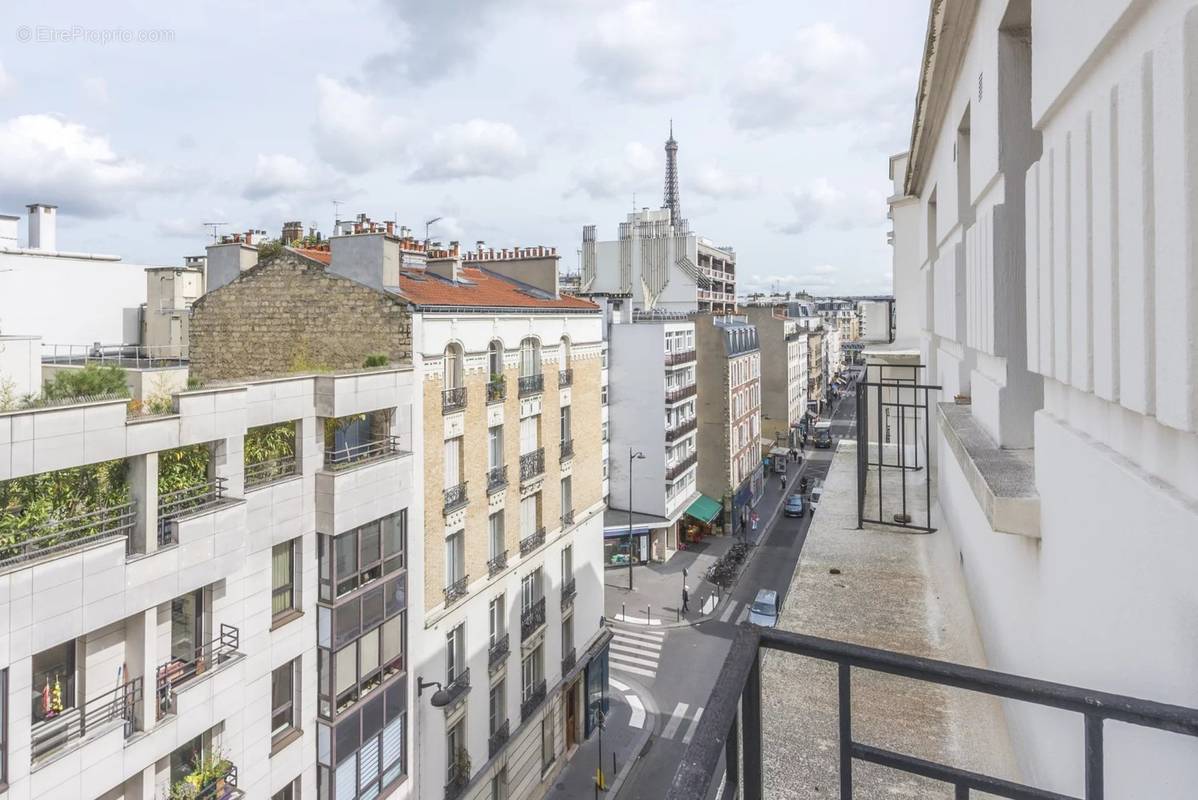 Appartement à PARIS-15E