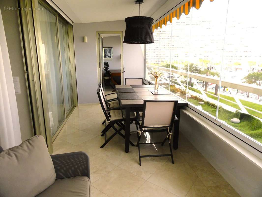 Appartement à VILLENEUVE-LOUBET