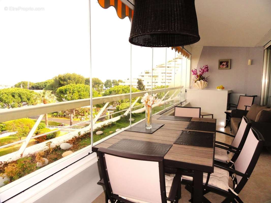 Appartement à VILLENEUVE-LOUBET