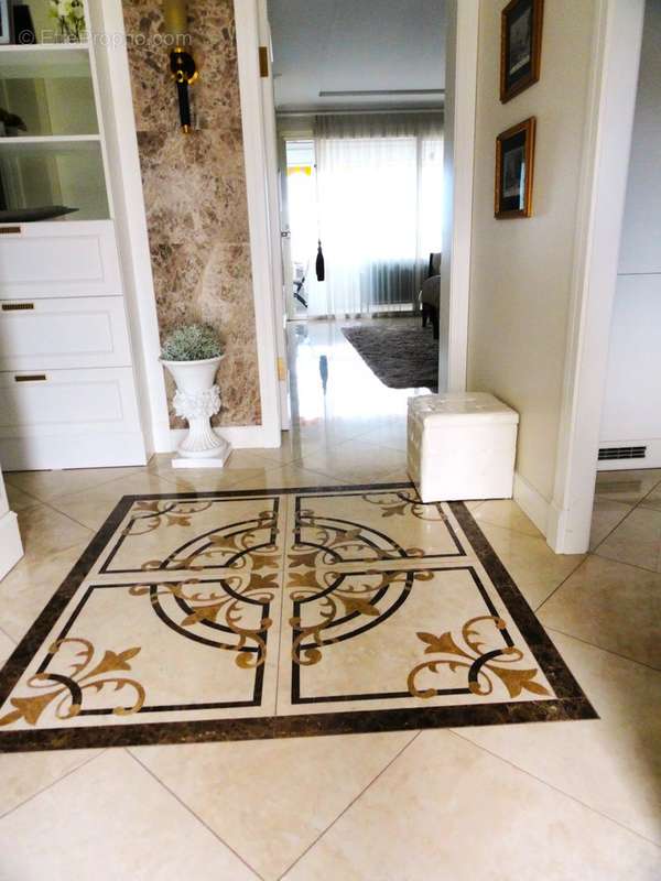 Appartement à VILLENEUVE-LOUBET