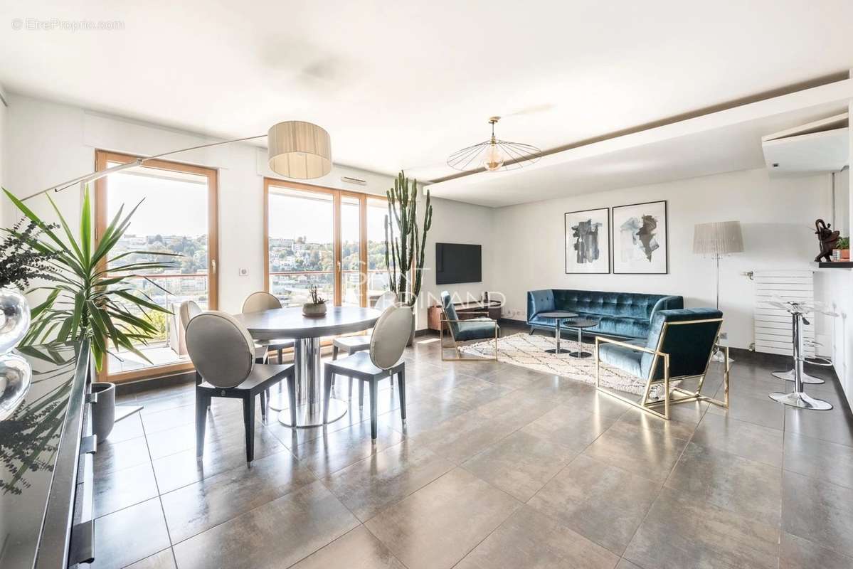 Appartement à BOULOGNE-BILLANCOURT