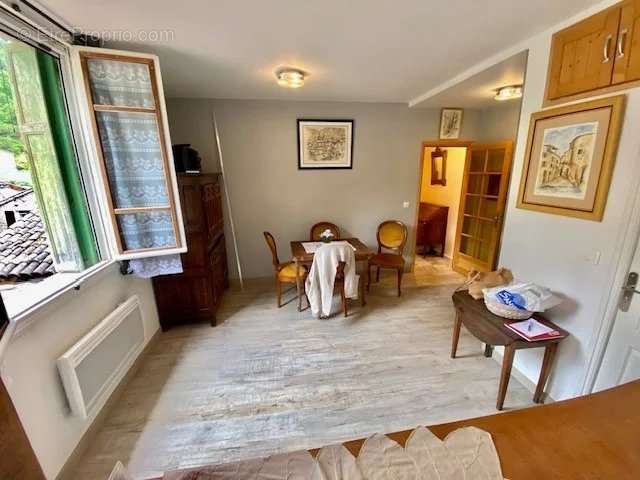 Appartement à ANNOT