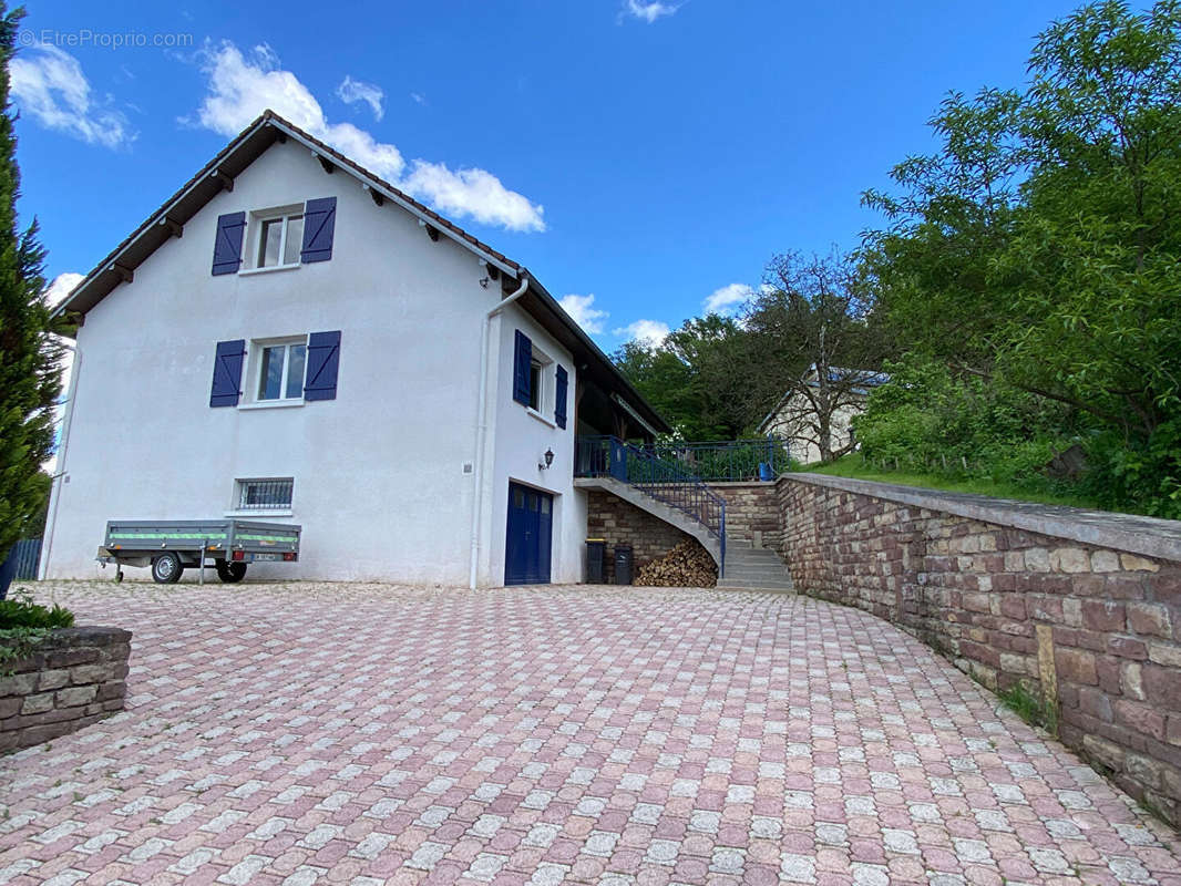 Maison à FOUGEROLLES