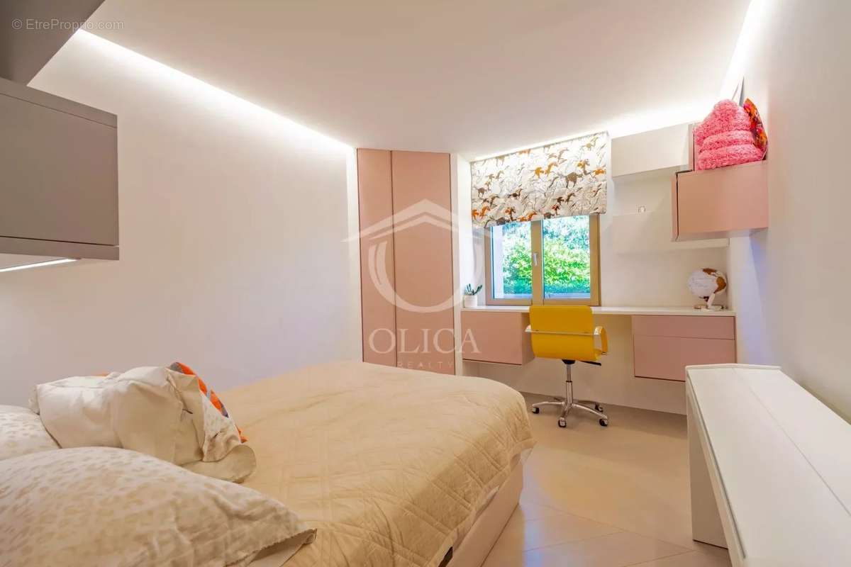 Appartement à VILLENEUVE-LOUBET