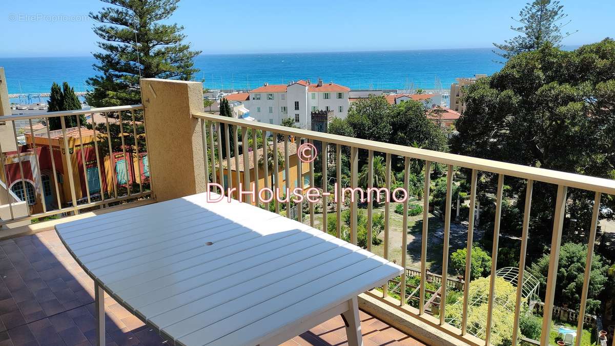 Appartement à MENTON