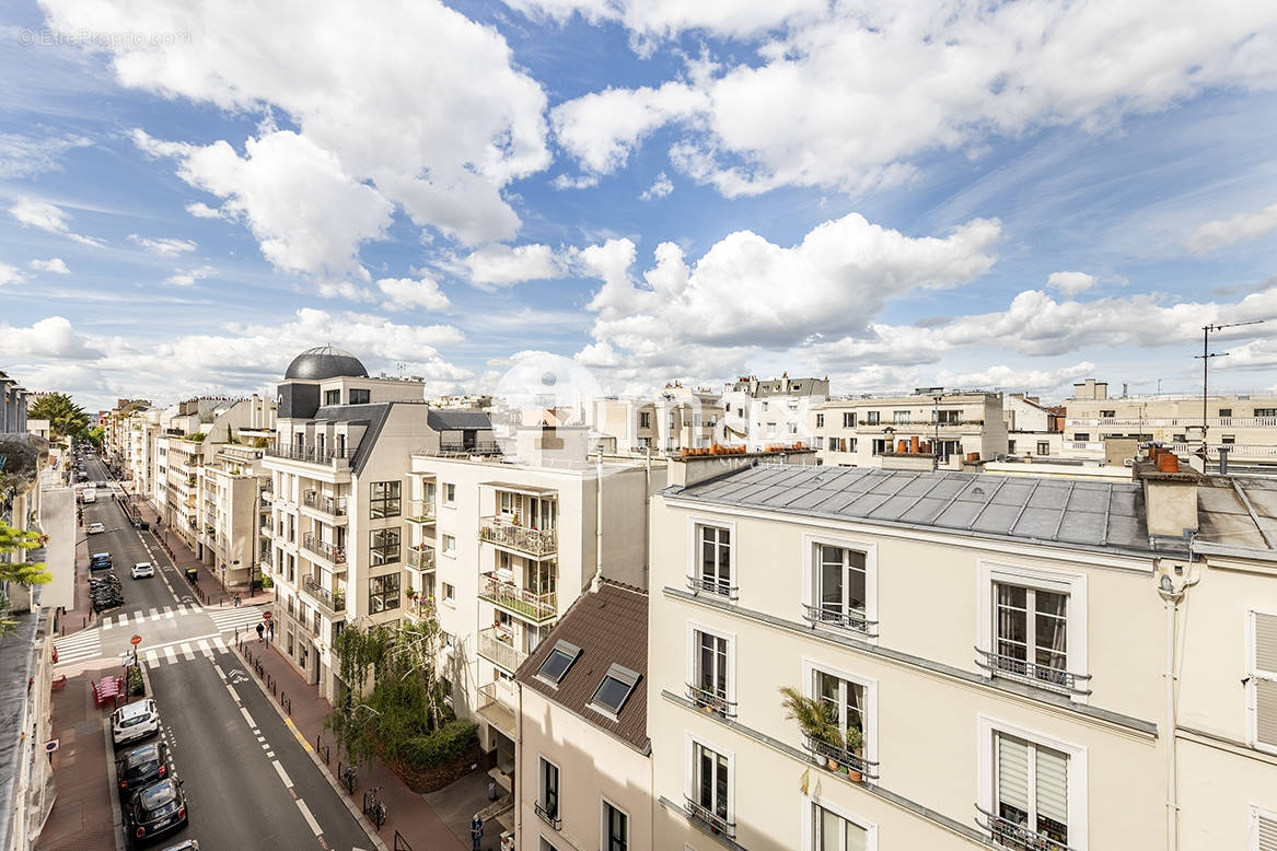 Appartement à LEVALLOIS-PERRET