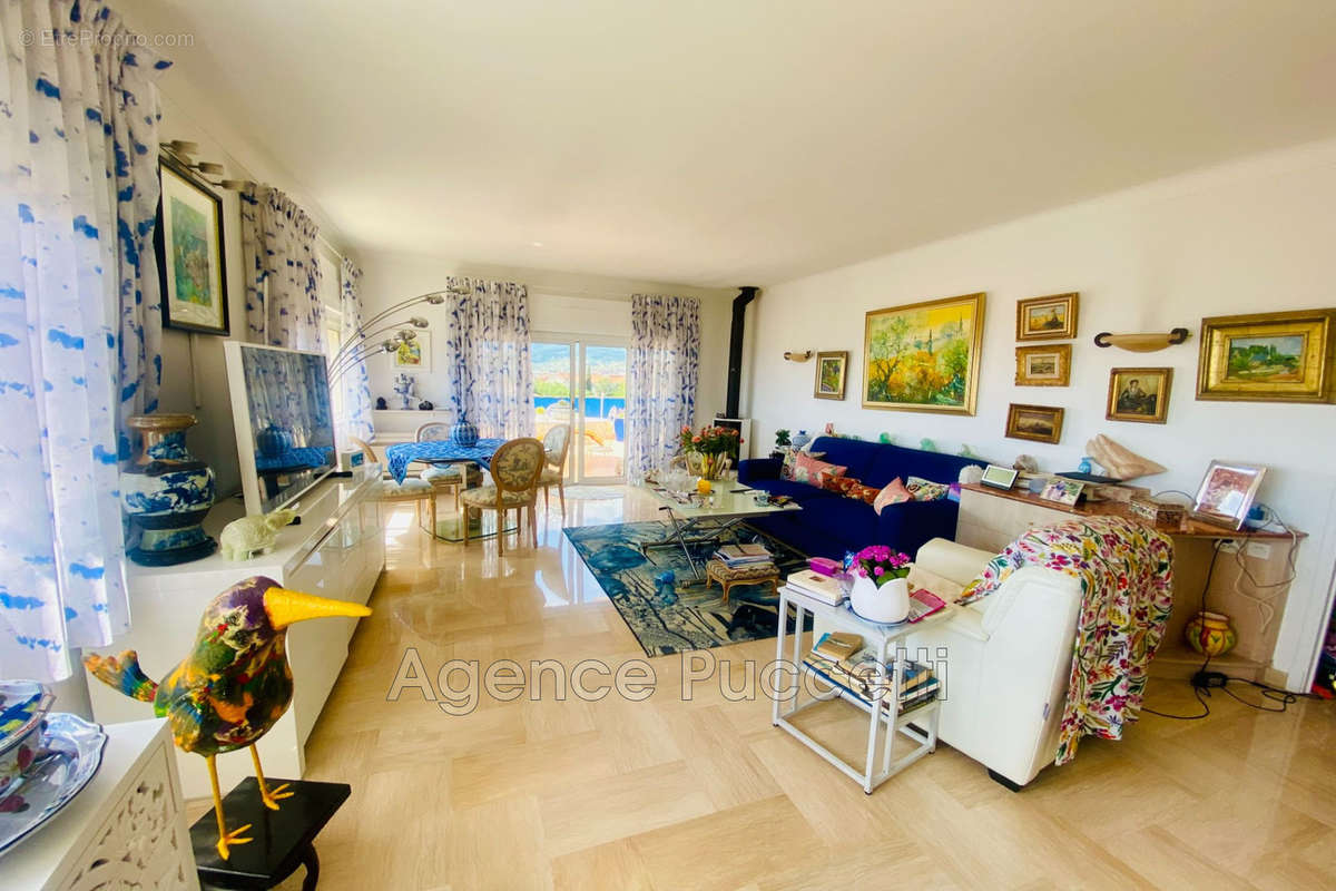 Appartement à VENCE