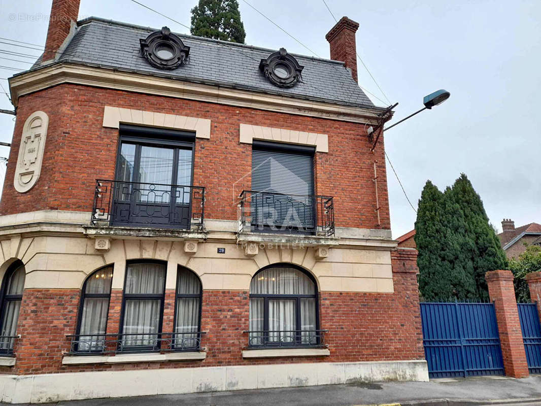 Maison à COMPIEGNE