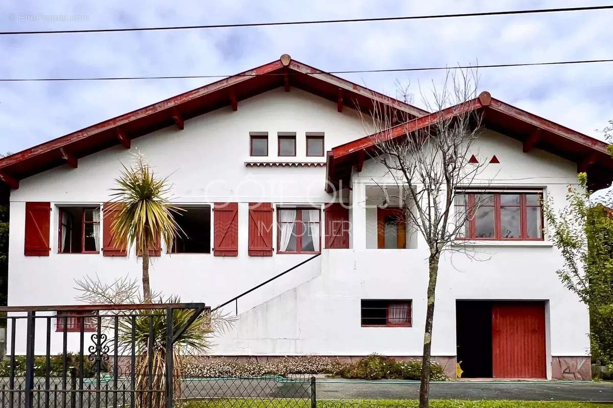 Maison à CIBOURE