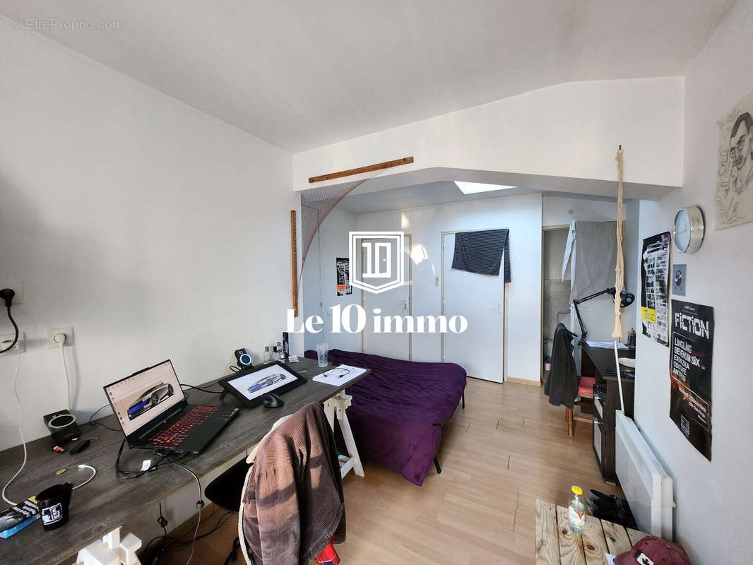 Studio étage  - Appartement à NANTES