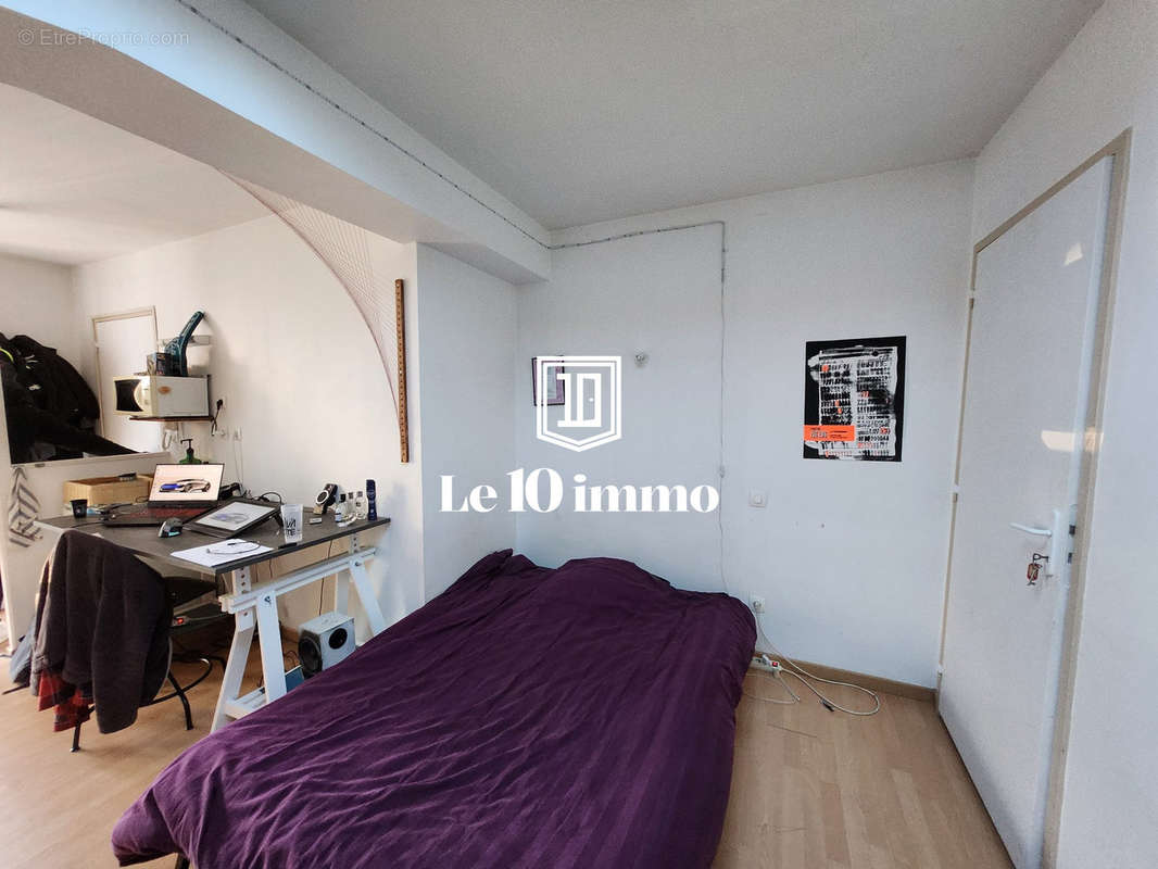 Studio étage - Appartement à NANTES