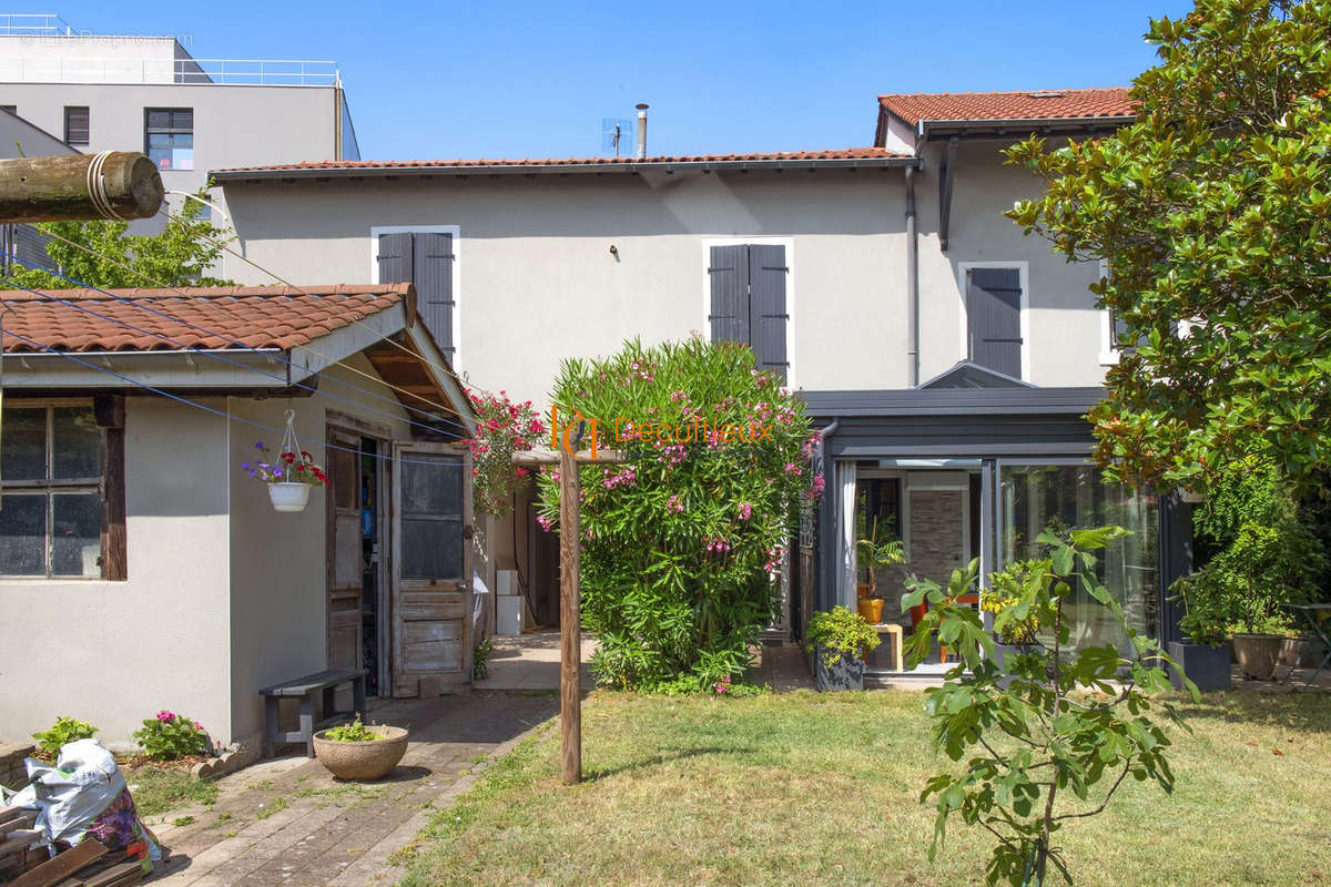 Maison à VILLEURBANNE