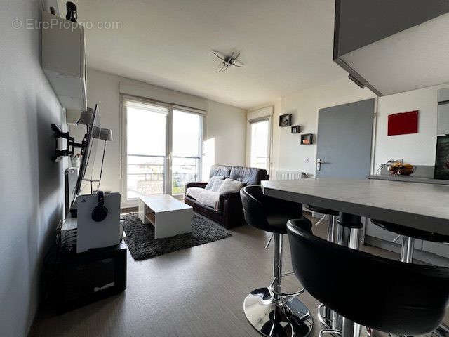 Appartement à VERT-SAINT-DENIS