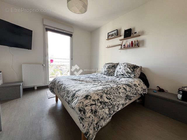 Appartement à VERT-SAINT-DENIS