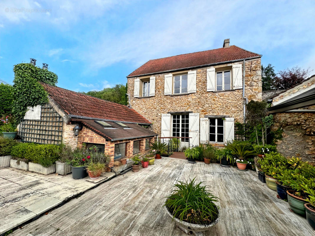 Maison à CHEVREUSE